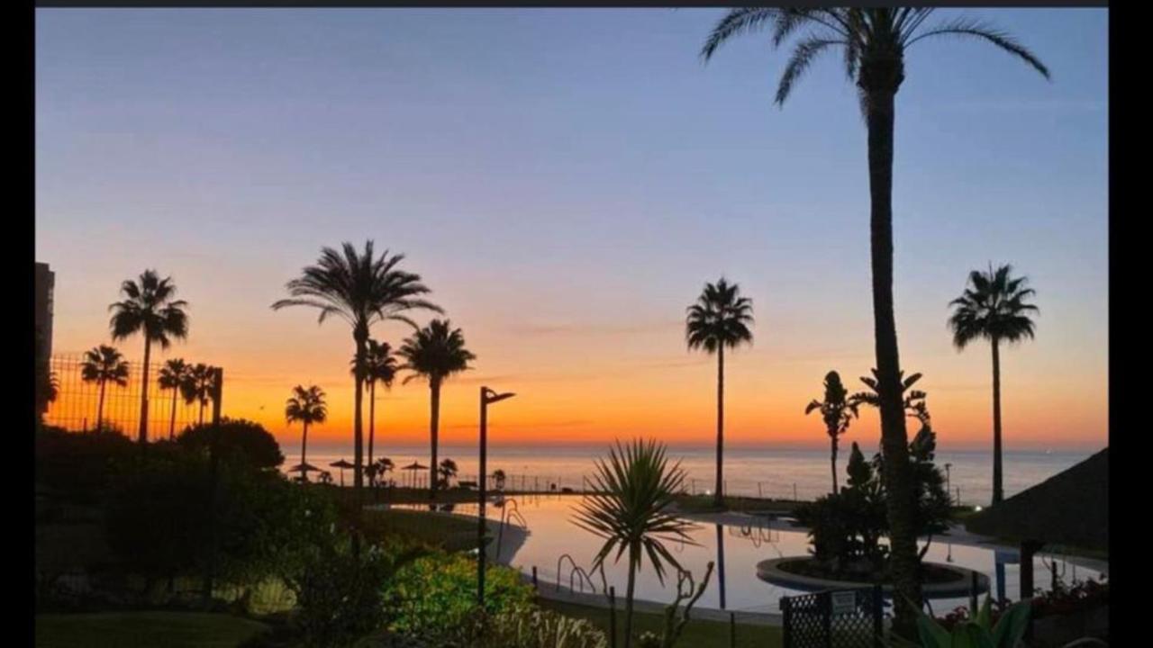 Mi Capricho 3-5 Beachfront- Apartment With Sea Views In Costa Del Sol Sitio de Calahonda Exterior foto